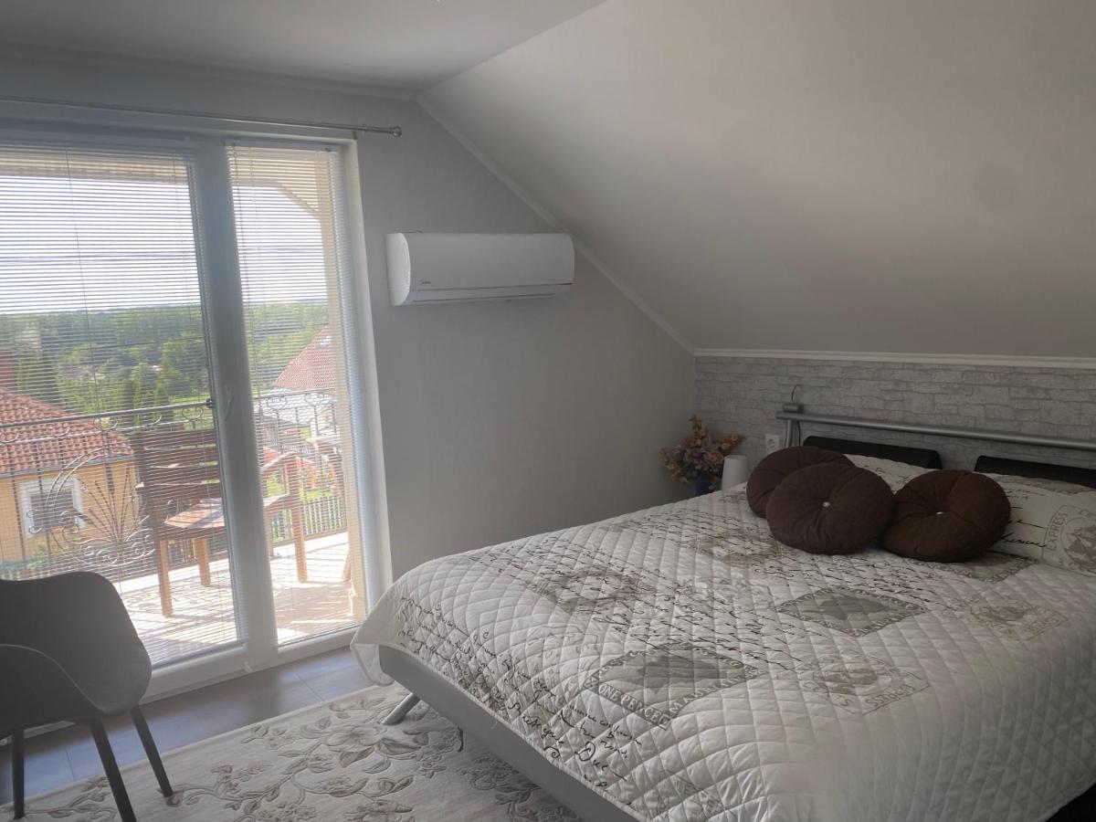 Maria Vendeghaz Hotel Mernye Eksteriør billede